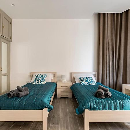 Sea View Luxury Haven Living & 3Bedrooms Seafront Sliema Exterior photo